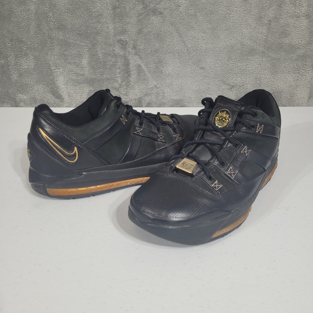 Nike Basketball Shoes Womens 10 Black LeBron III Low 314687-002 Gold LBJ Lion